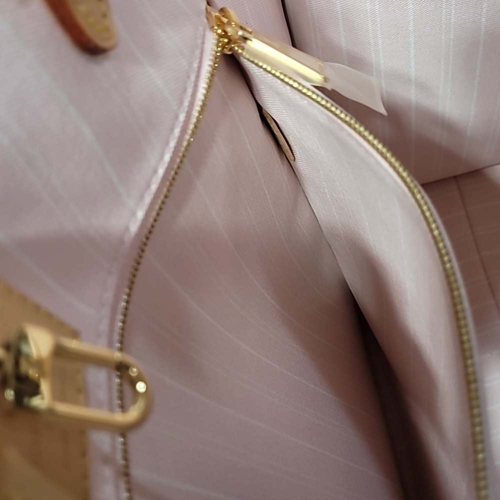 Louis Vuitton Onthego GM GUAM  Special  Edition  Collection New - Picture 14 of 16